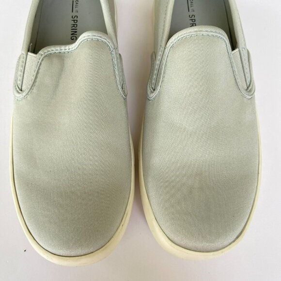 Call It Spring Lovaudien Grey Slip-On Sneakers Size 6.5 - Picture 3 of 9